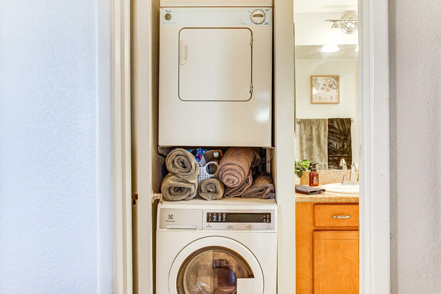 Building Photo - 3600 Hayden Rd