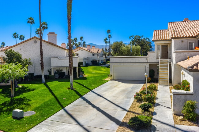 Building Photo - 139 Villa Ct