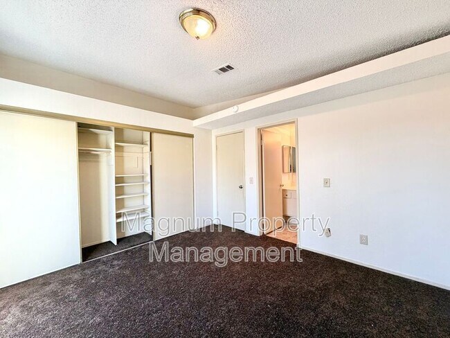 Building Photo - 1523 Apple Creek Dr