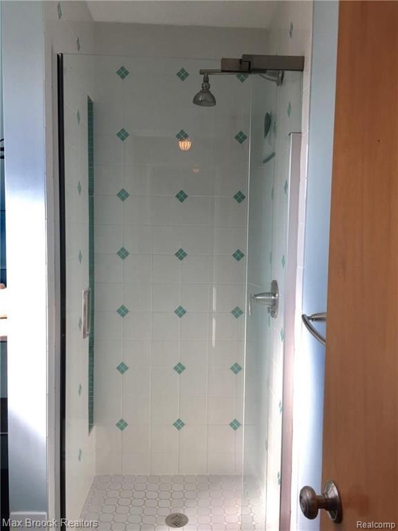 Building Photo - 3210 Shenandoah Dr