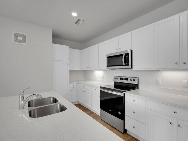 Building Photo - $2,195 - 2 Bed, 2 Bath Condo in Broomfield...