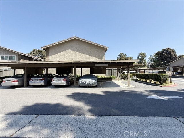 Building Photo - 231 Springview