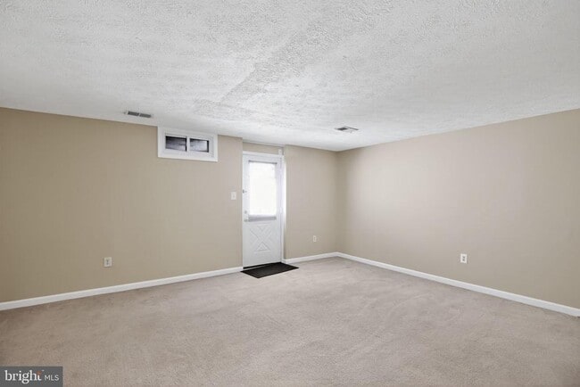 Building Photo - 7506 Summer Blossom Ln