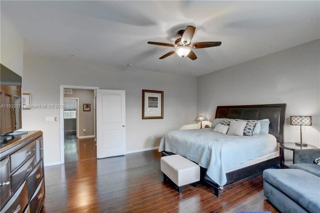 Building Photo - 256 SW 6th Ct