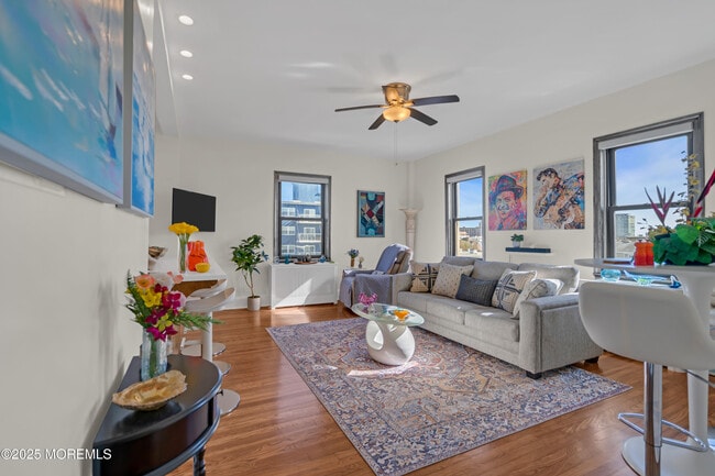 Building Photo - 400 Deal Lake Dr