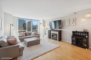 Building Photo - 33 W Ontario St