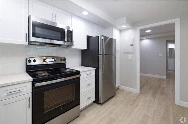 Primary Photo - 3 Stonehill Dr