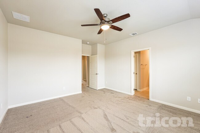 Building Photo - 13690 Paxton Blvd