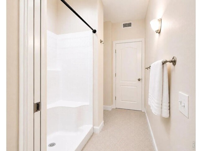 Building Photo - 4101 Crittenton Ln