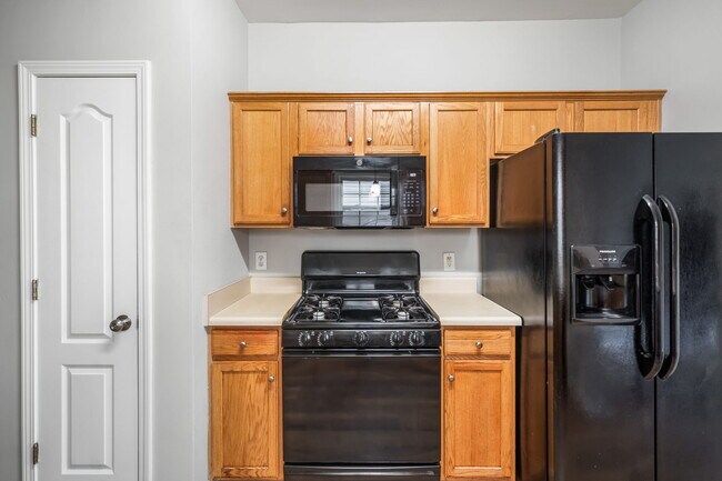 Building Photo - 82 Brookvalley Ct W