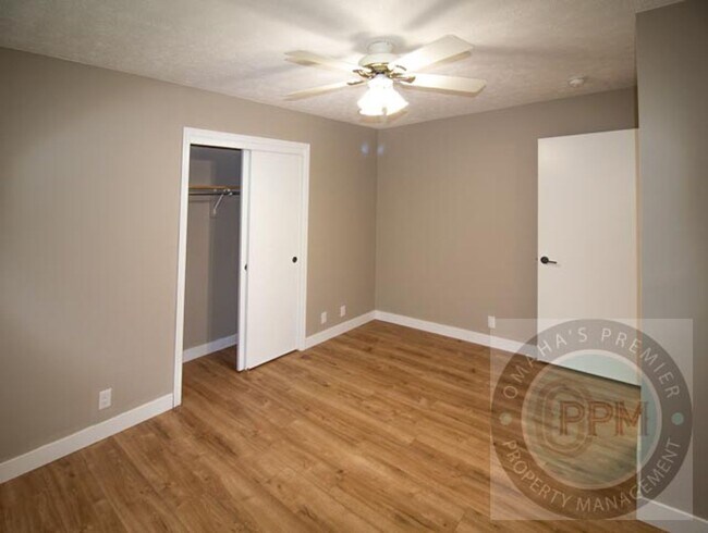 Building Photo - Fall Move in Special $800.00 off Deposit!!!  4 Bed Ranch House in Millard School District