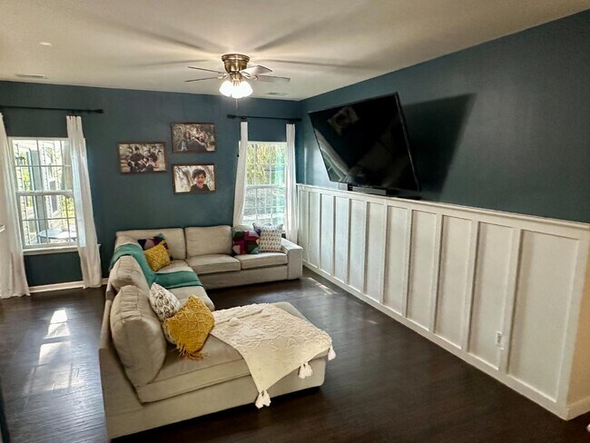 Building Photo - 117 Patriot Ct