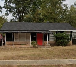 Building Photo - 3628 Sumner St