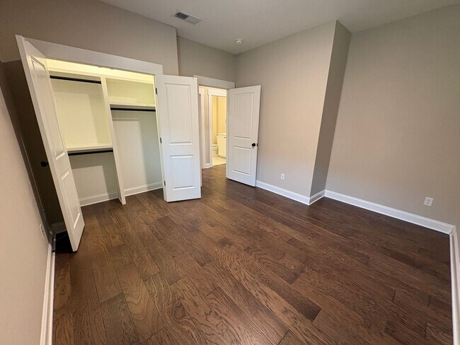 Building Photo - 7291 Crosswinds Blvd