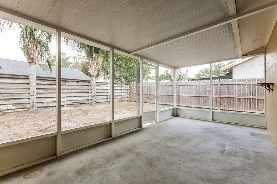 Building Photo - 3039 Annadale Cir
