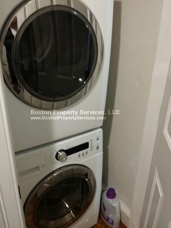 Building Photo - 497 Commonwealth Ave