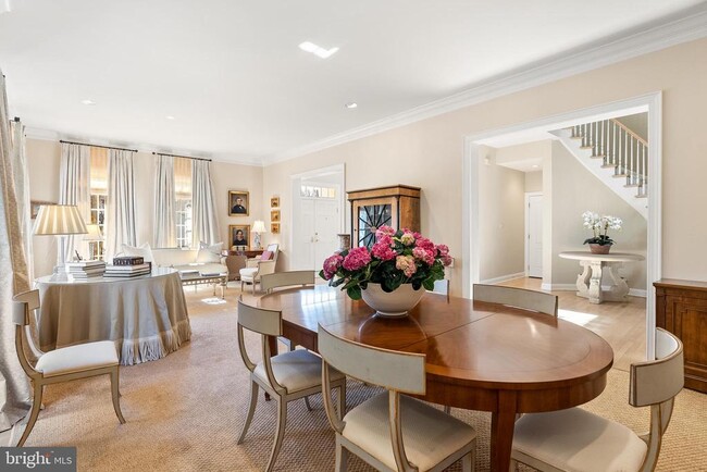 Building Photo - 7440 Old Maple Square