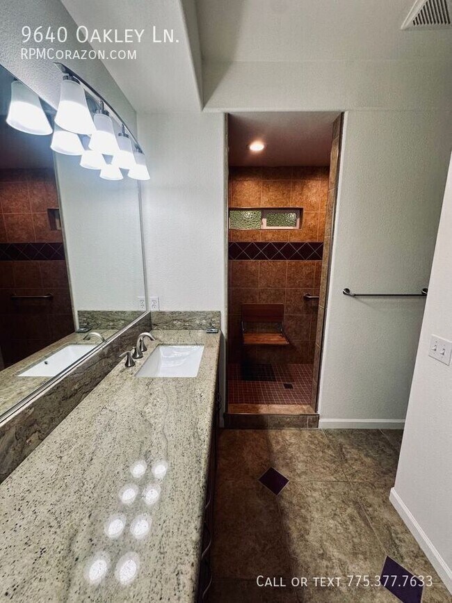 Building Photo - 9640 Oakley Ln