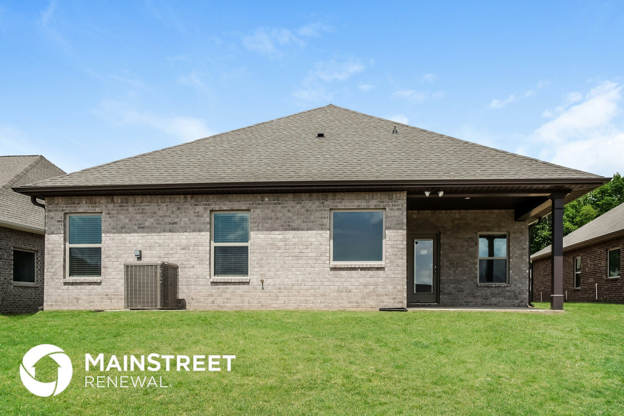 Building Photo - 6522 Oak Mdw Dr SE