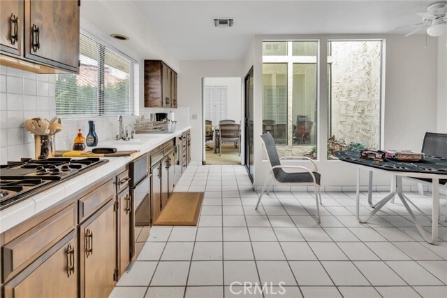 Building Photo - 20 Lincoln Pl