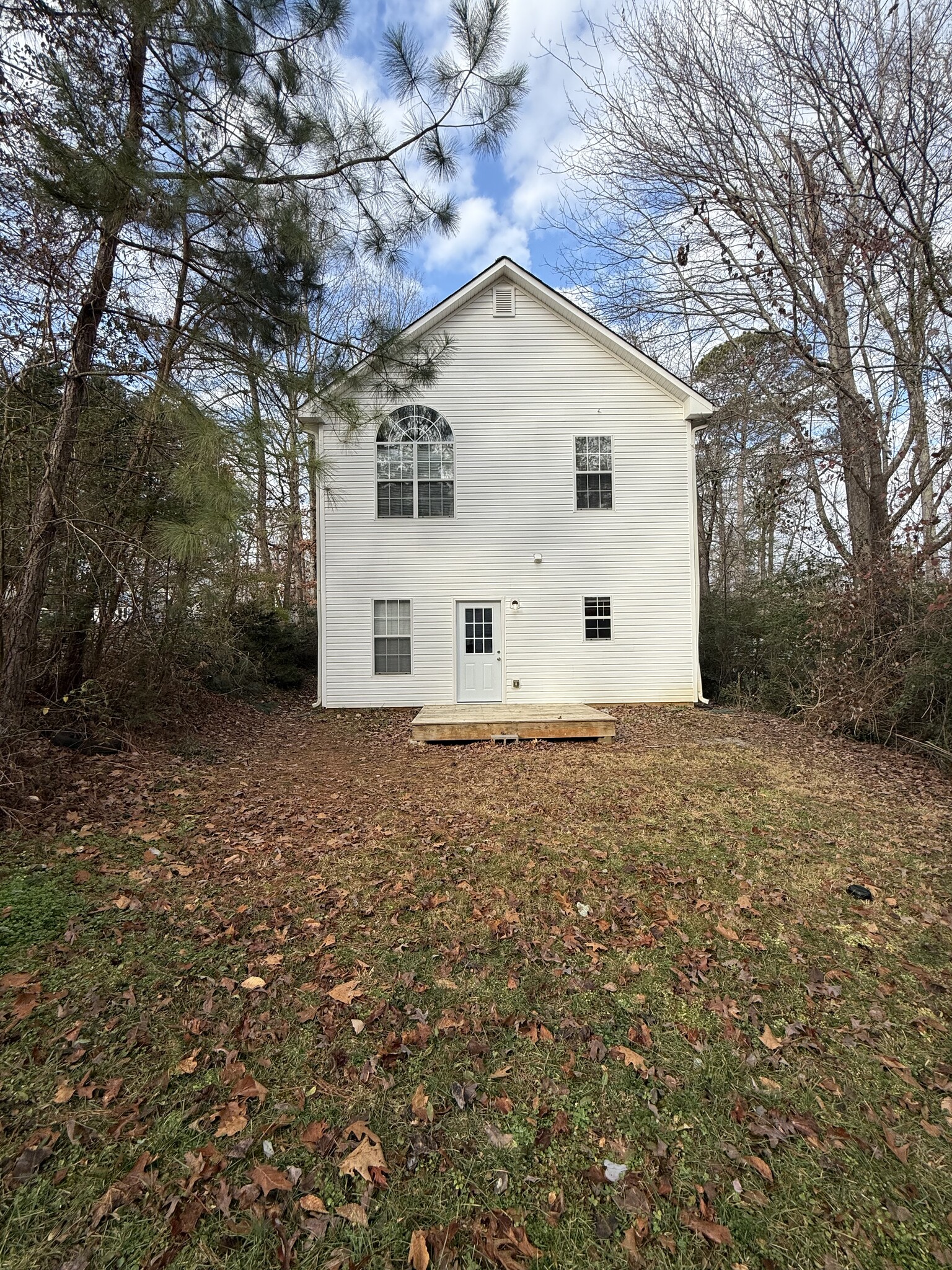 Building Photo - 2615 Impala Drive