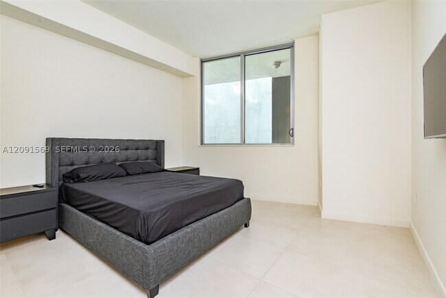 Building Photo - 1400 Biscayne Blvd