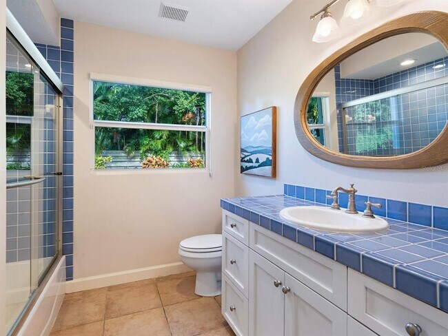 Building Photo - 606 Owl Way