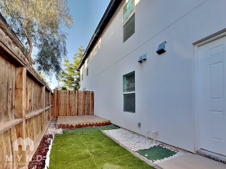 Building Photo - 6649 W Ocotillo Rd