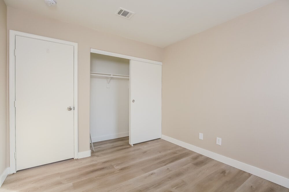 Building Photo - 4375 Coyote Crest Ct