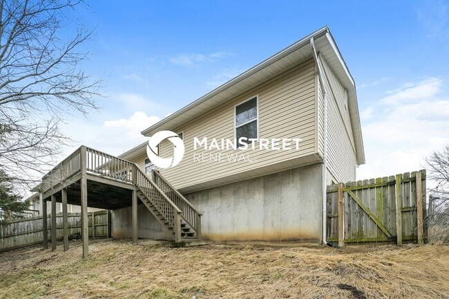 Building Photo - 3022 Brentmoor Dr