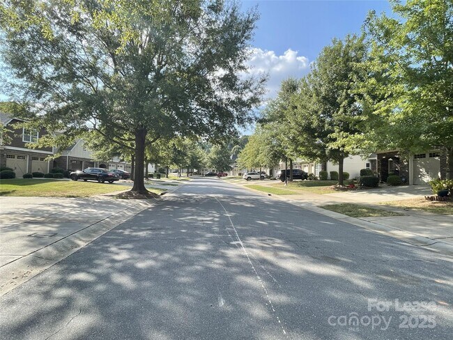 Building Photo - 8449 Loxton Cir
