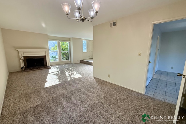 Building Photo - Spacious 3 Bedroom Home Near Parks & Schools in Foster City