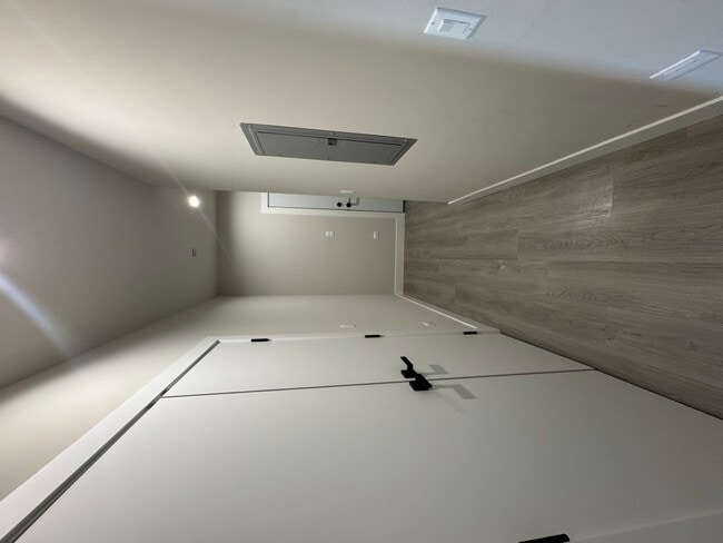 Building Photo - 451 E Pershing Rd