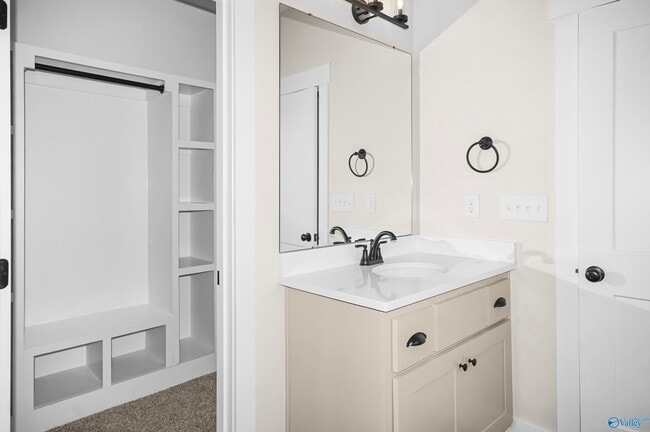 Building Photo - 65 Dylan Rd