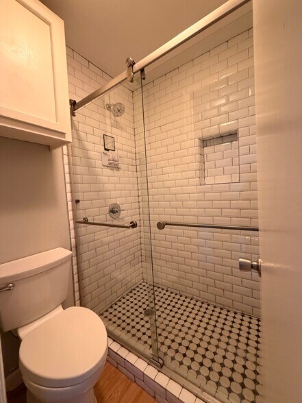 Building Photo - 5608 Cougar Dr