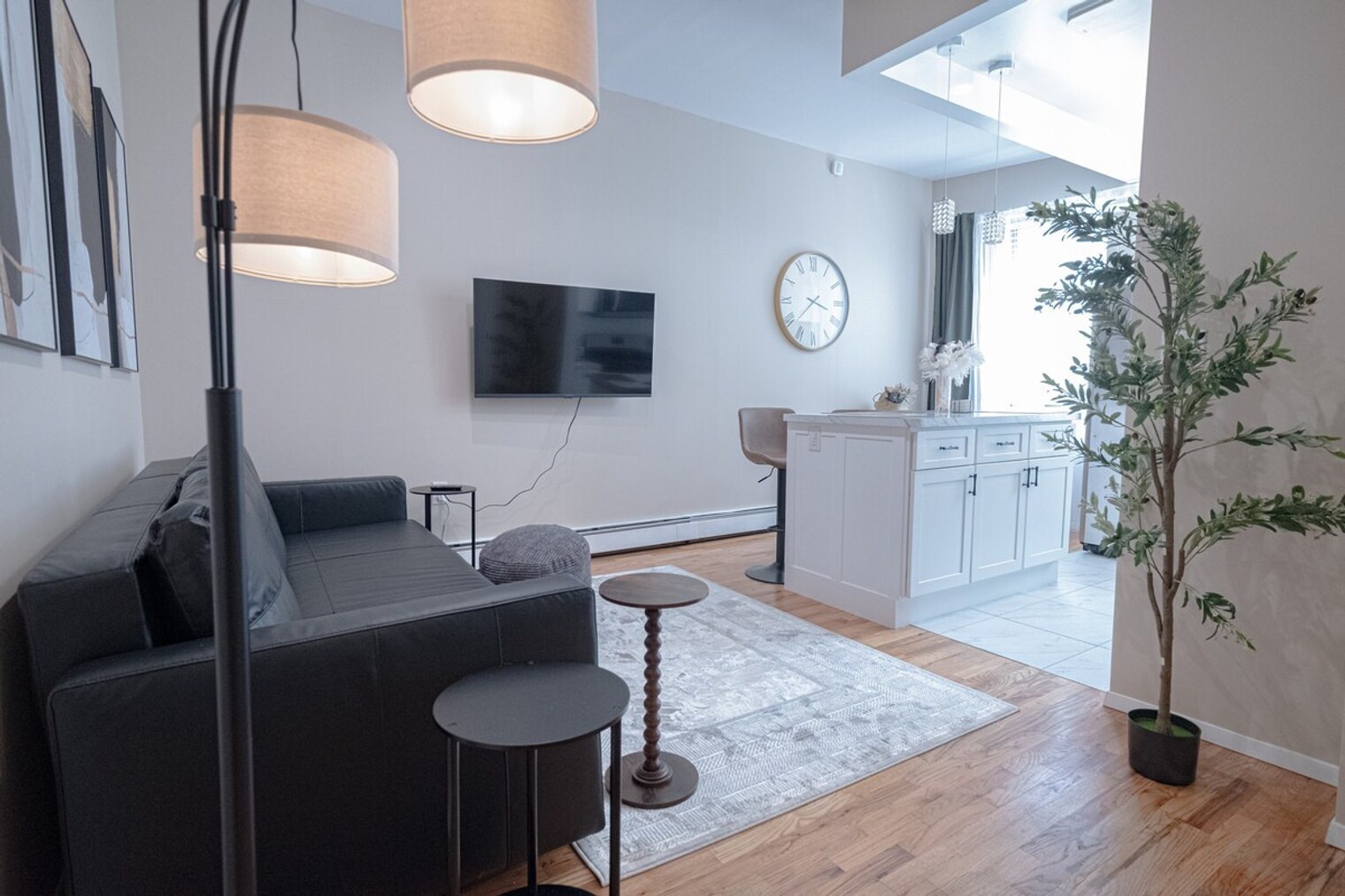 Building Photo - 245 W 113th St