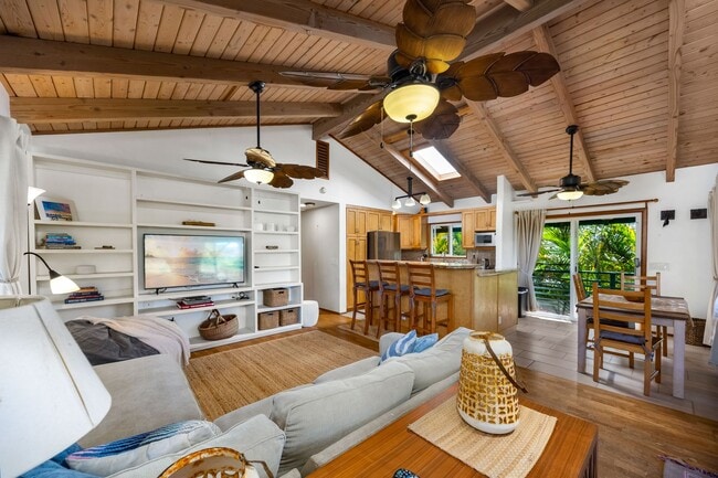 Building Photo - 59-018 Holawa St