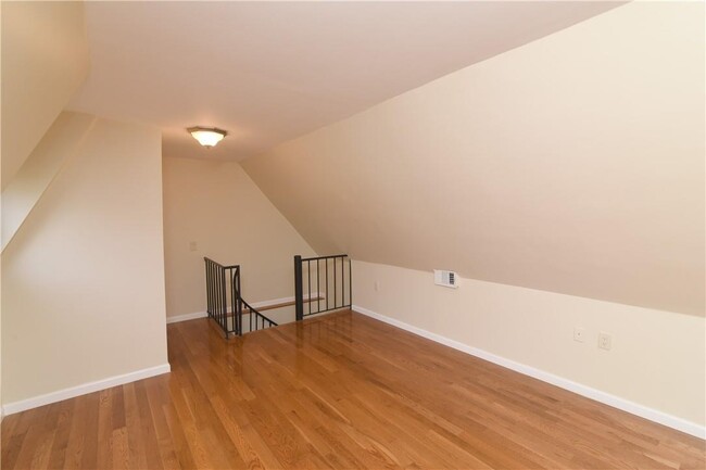 Building Photo - 316 Chateau Rive
