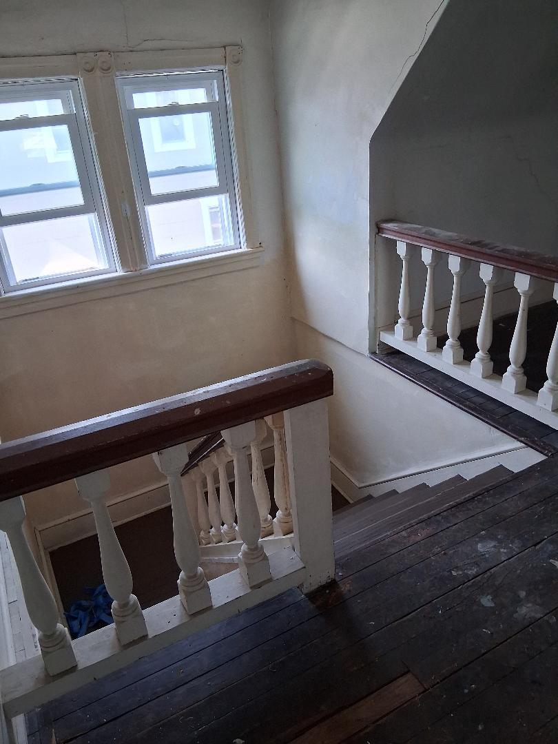 Building Photo - 17 W Madison Ave