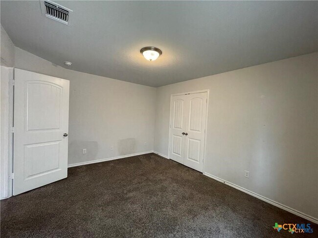 Building Photo - 6161 Lavaca Dr