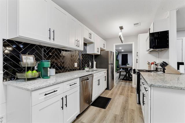 Building Photo - 12814 Pandora Dr