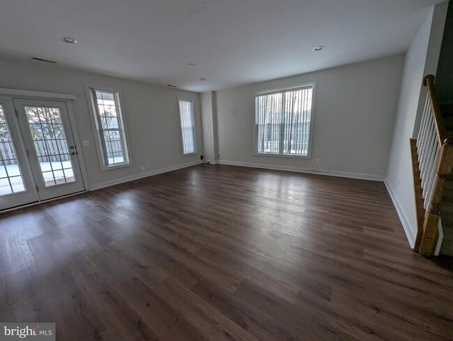 Building Photo - 42741 Puller Terrace