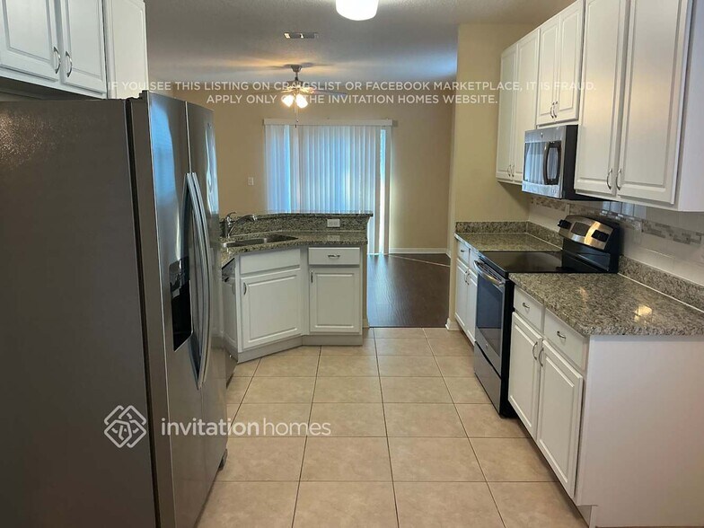 Building Photo - 9501 Little Rock St