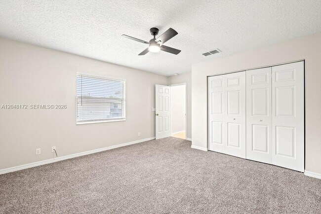 Building Photo - 1542 N Lawnwood Cir