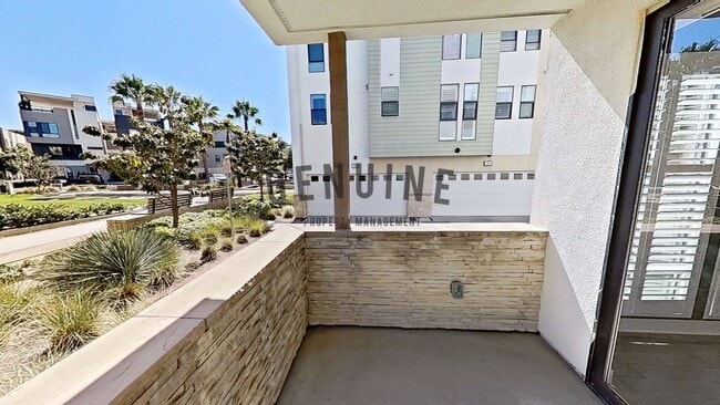 Building Photo - Coming Soon: Beautifully Furnished 3Bd 3.5Ba Condo in Costa Mesa
