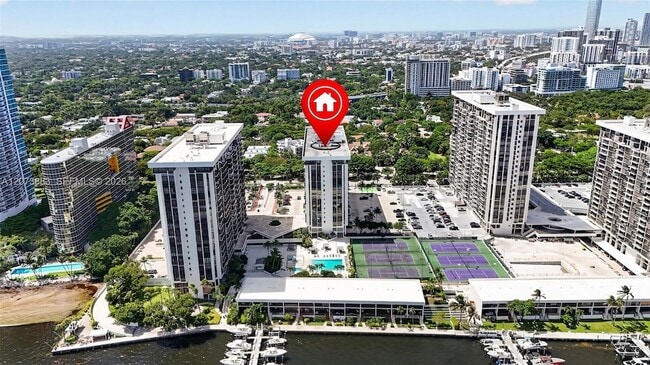 Building Photo - 1915 Brickell Ave
