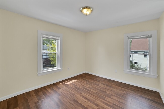 Building Photo - 61-63 Albertina St