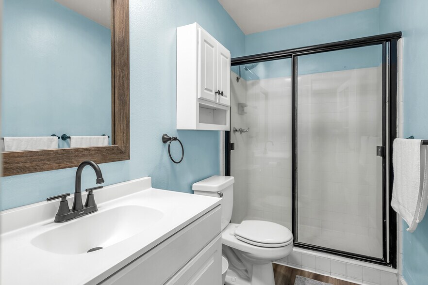 Primary Bathroom - 3640 Cardiff Ave