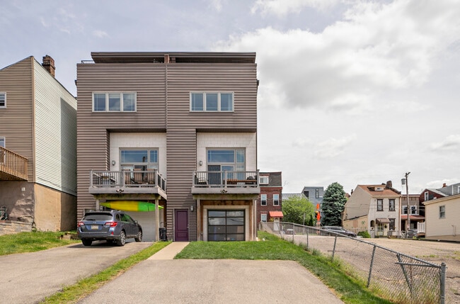 Building Photo - 3433 Ligonier St