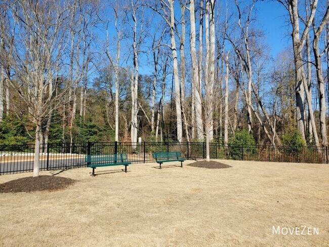 Building Photo - 210 Woodhouse Wy